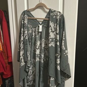 One size fits all - Kimono - Greenish grey with white flowers outlined in black